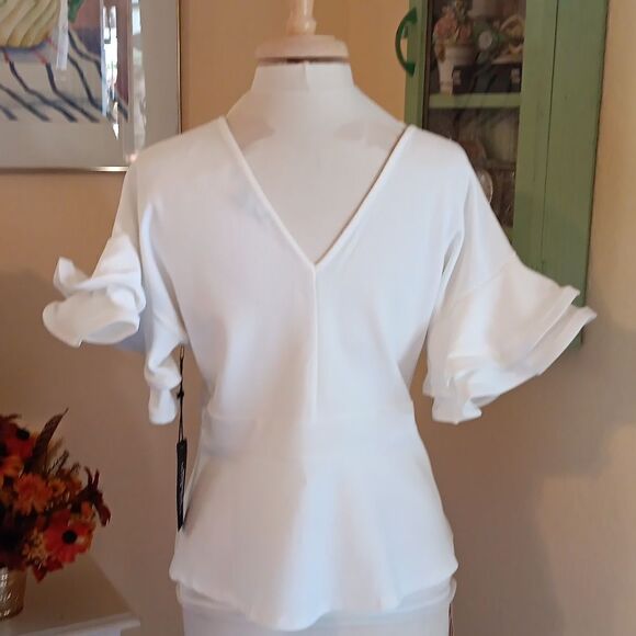 Haute Monde White Top With Layered Sleeves - Picture 6 of 10